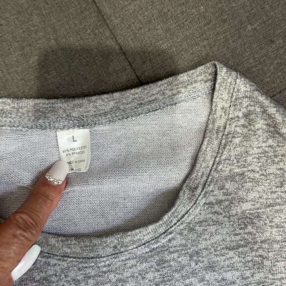 💥PRICE ⬇️ Grey & Black Women’s Long Sleeve Shorts Pj’s • Top Large & Bottom M • - Picture 3 of 8